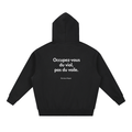 Pull à capuche « Occupez-vous du viol pas du voile. »